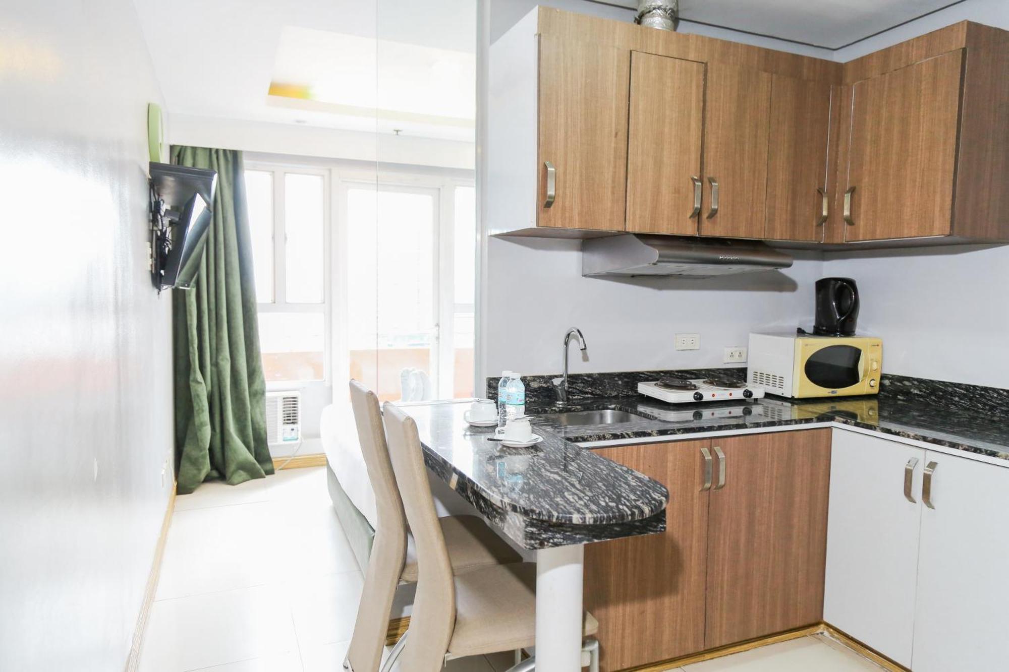 Premier Studio With Kitchen